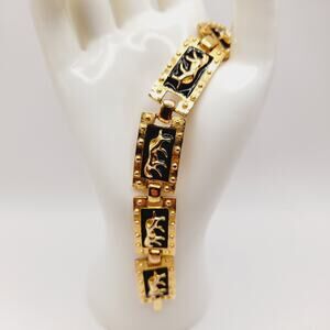 Vintage Black Enamel Gold Tone Animal Link Bracelet 8 Inch Fold Over Clasp